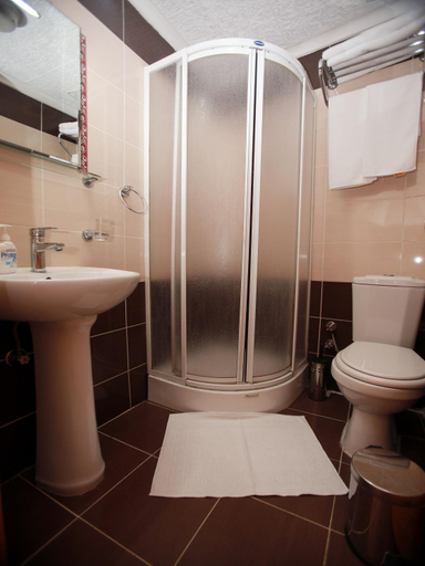 Bathroom 5, Arife Sultan Hotel, Fatih