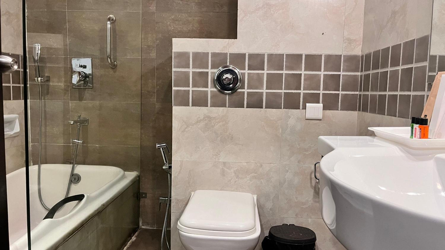 Bathroom 8
