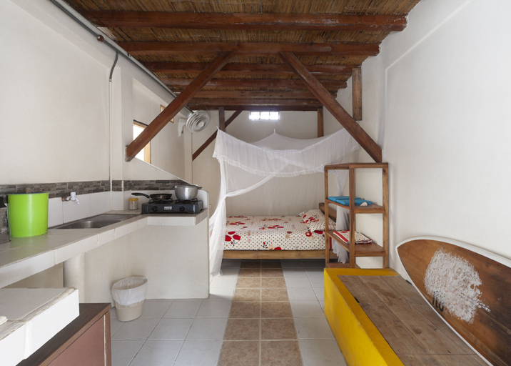 Others 4, La Casa Mompiche, Muisne