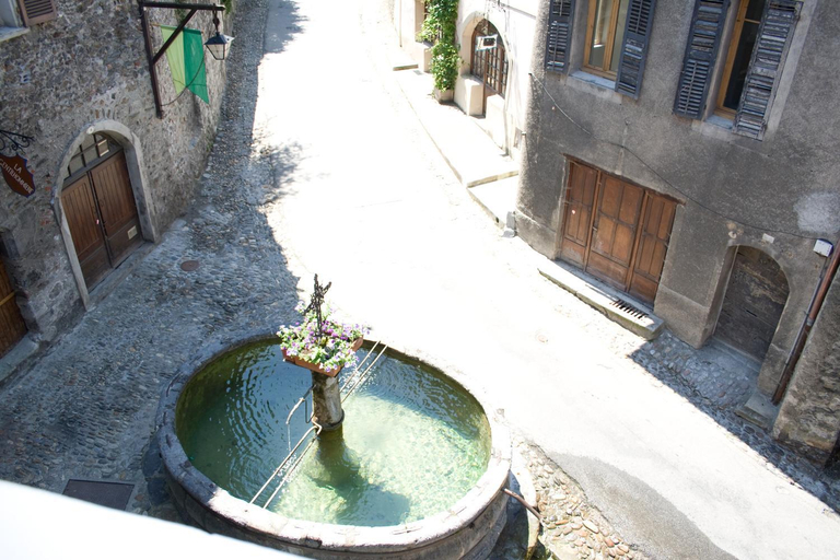 Others 4, Au Cheval Blanc - appartements et chambres d'hotes, Savoie