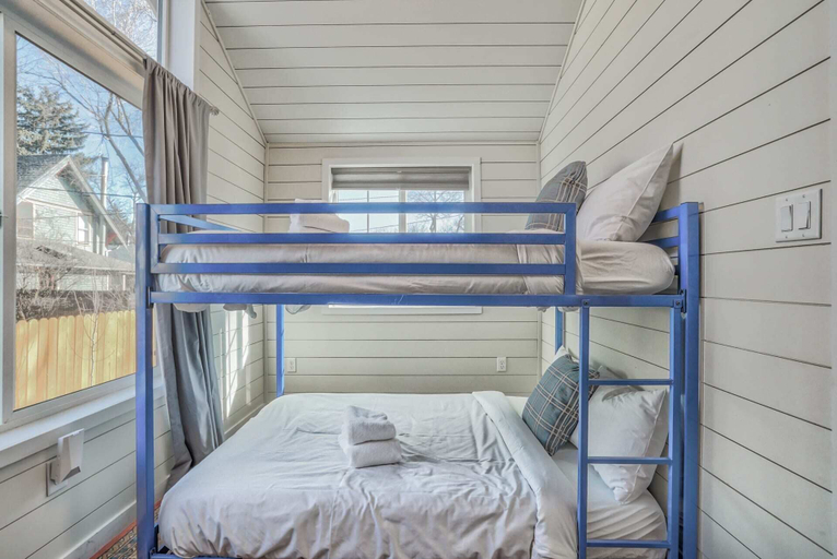 Bedroom 3, 2BR Loftcozy Bungalowhistoric Neighborhood, El Paso