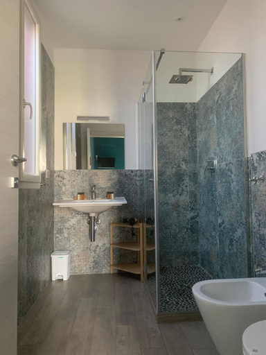 Bathroom 3, Sala dell Estate Guest House, Modena