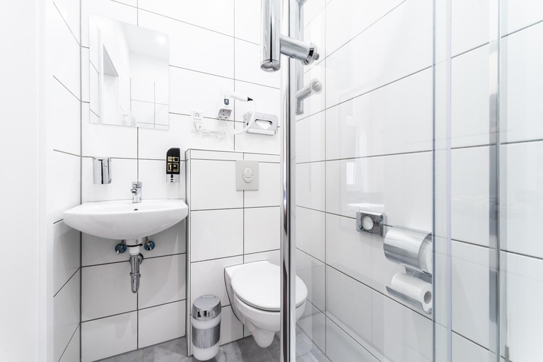 Bathroom 4, Upper Room Hotel, Berlin