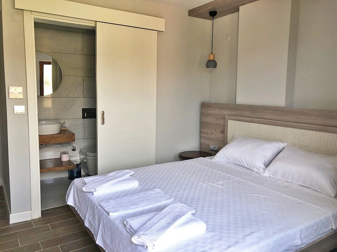 Bedroom 5, CALİSTO 17 BUTİK OTEL, Bozcaada