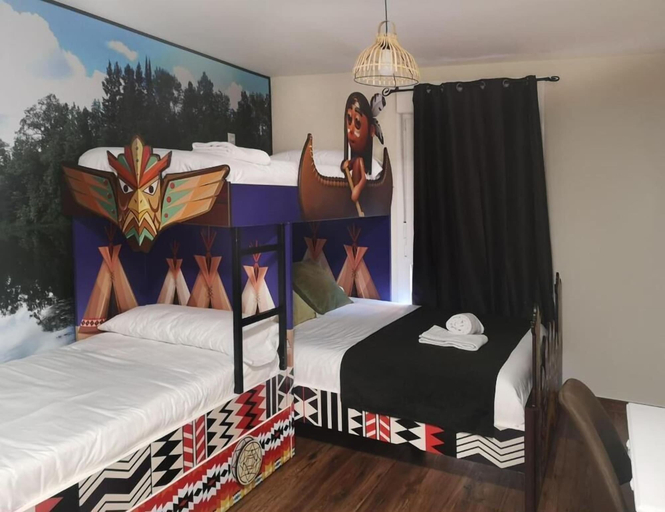 Bedroom 3, El Indio CHocolatería Boutique Hostel, Madrid
