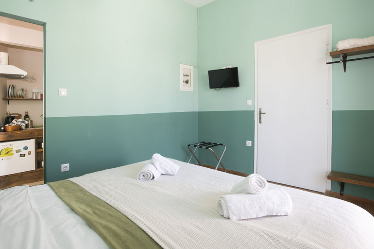 Bedroom 3, Kalamata Art Rooms, Peloponnese
