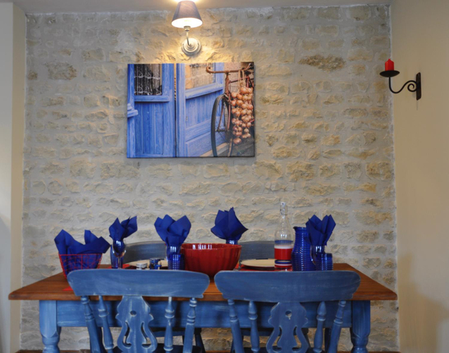 Others 3, Chez Fins Bois, Charente-Maritime