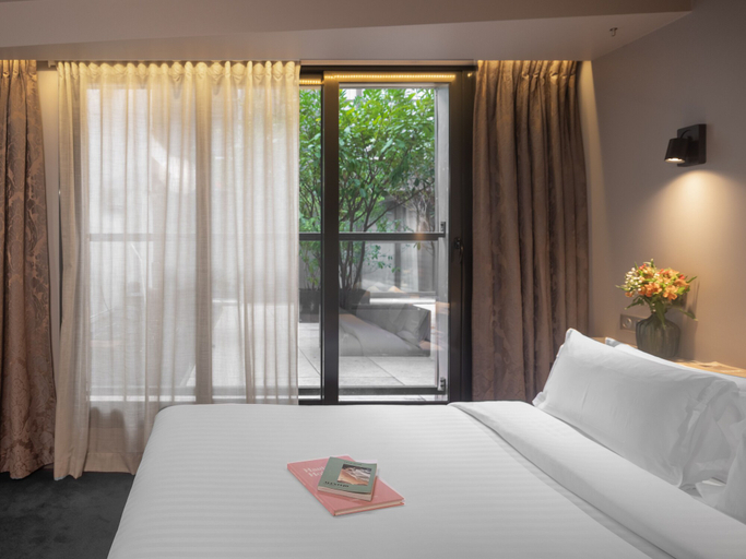 Bedroom 2, Grand Hotel Lafayette, Paris