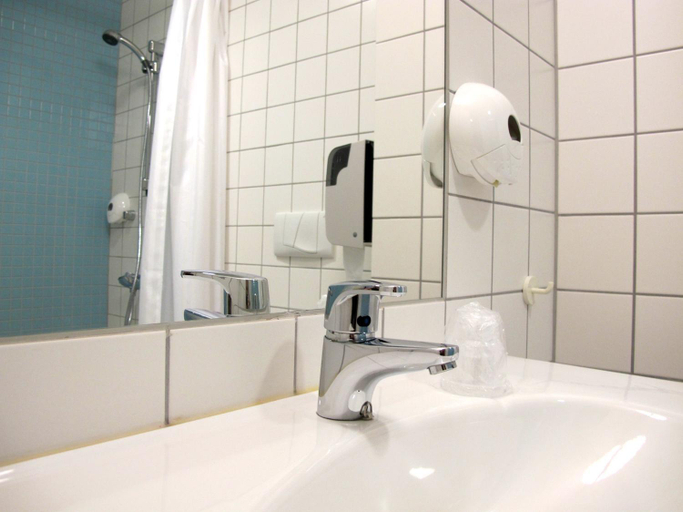 Bathroom 2, Hotel St. Olav, Trondheim