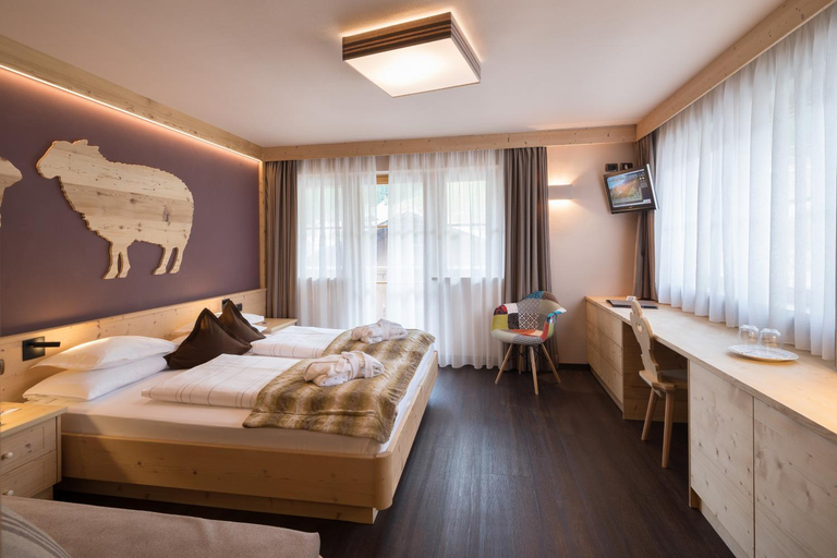 Bedroom, Hotel Somont, Bolzano