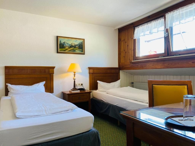 Bedroom 4, Alpenhotel Gastager, Traunstein