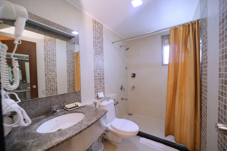Bathroom 5, Amantra Comfort Hotel, Udaipur