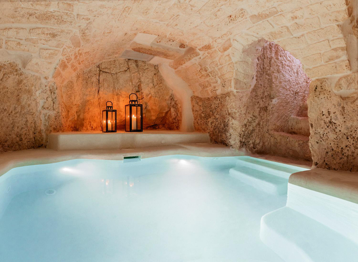 Others 5, Alesia Luxury Cave, Brindisi