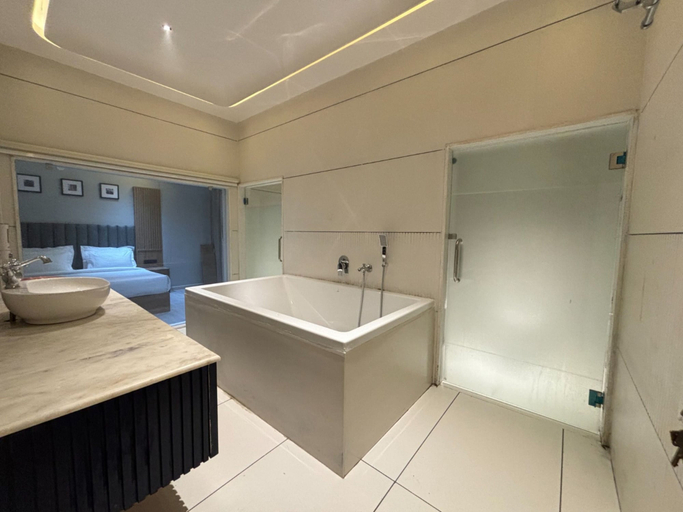 Bathroom 3, City Connect By Downtown, Udaipur