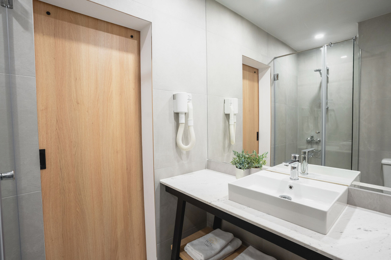 Bathroom 5, TUI SUNEO PERLA ADULTS ONLY, Nesebar