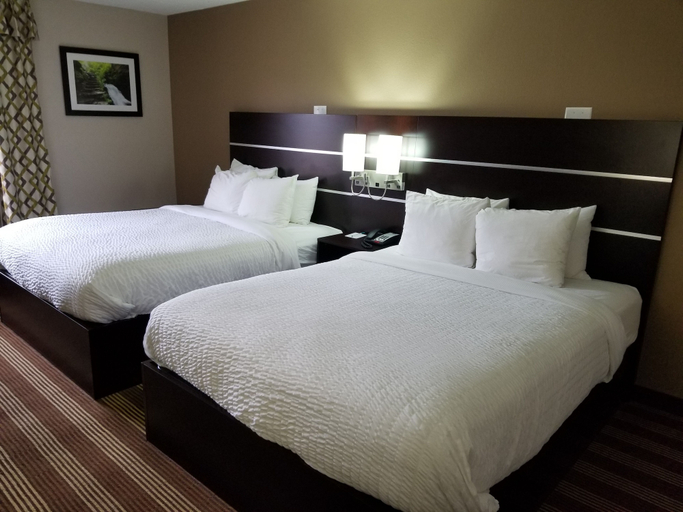 Bedroom 3, Pocono Inn & Banquet, Monroe