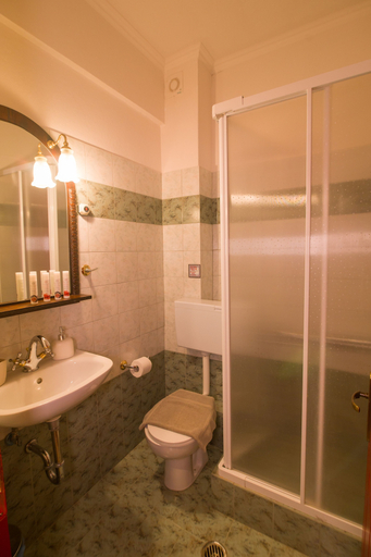 Bathroom 3, Meliteion traditional Hotel, Epirus