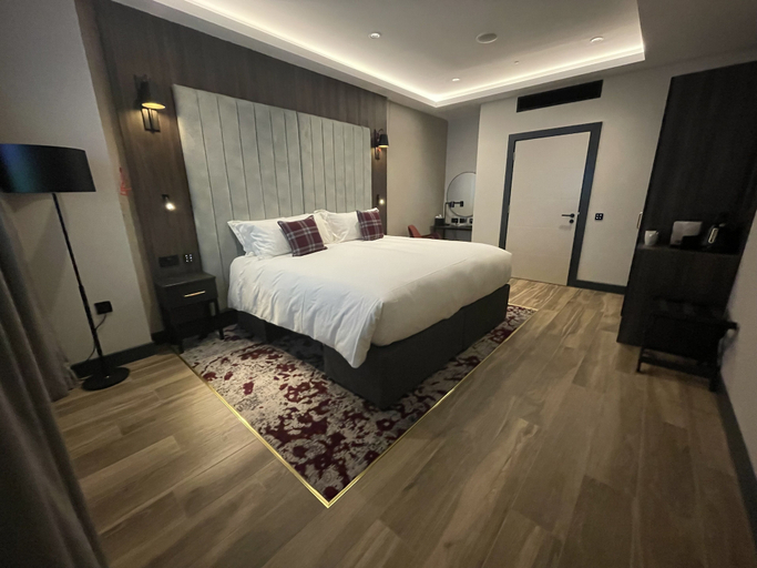 Bedroom 2, Tynecastle Park Hotel, Edinburgh