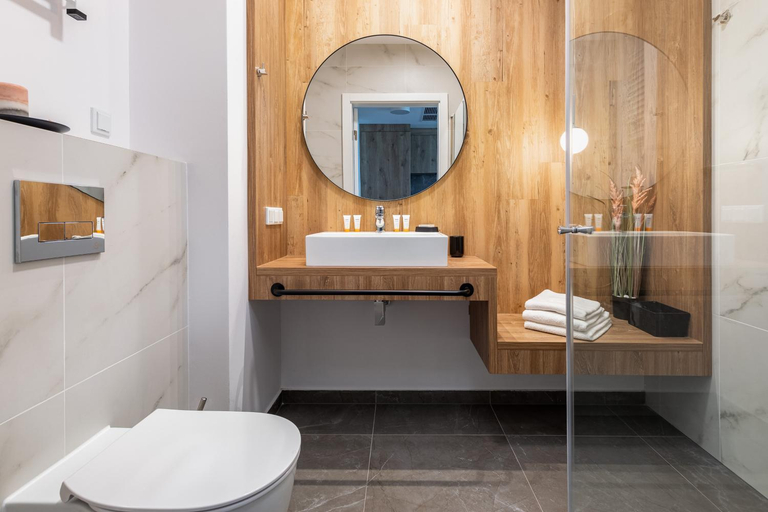 Bathroom 2, Apartamenty Jantaris SeaView by Noclegi Renters, Koszalin