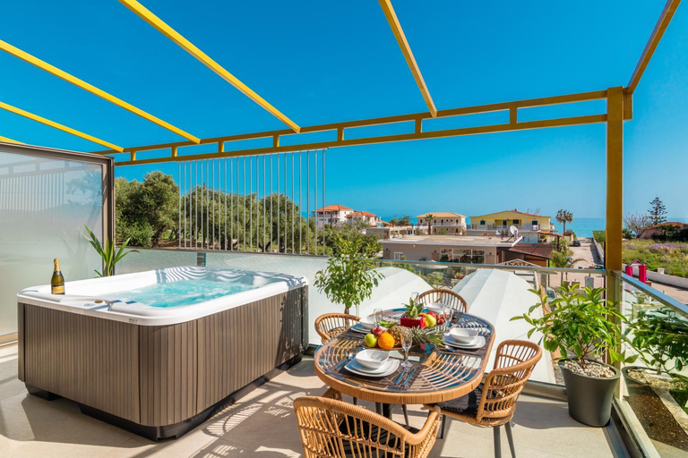 Others 2, Aphrodite Studios & Suites - 140m from the beach, by ZanteWize, Ionian Islands