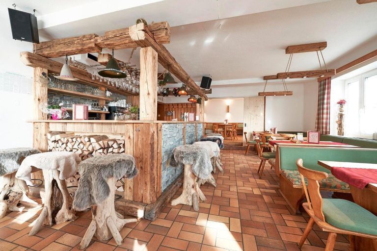 Food & Drinks 2, Xeis NeSt, Liezen