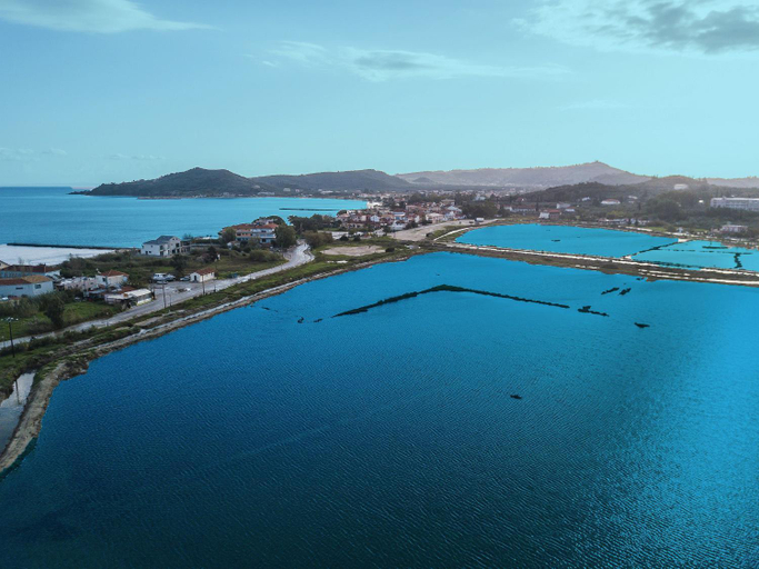 Others 3, Aphrodite Studios & Suites - 140m from the beach, by ZanteWize, Ionian Islands