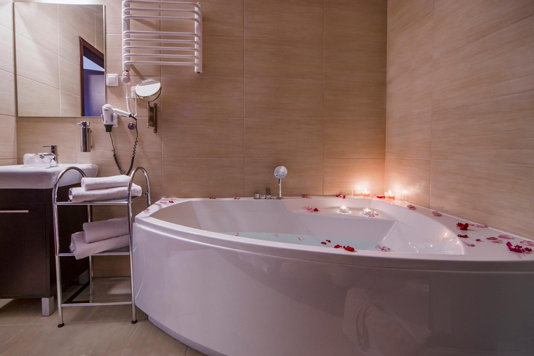 Bathroom 6