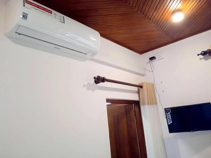 Bathroom 2, Heaven Thalalla- 4BHK Superior Villa With Private Pool and inside apartments, Devinuwara