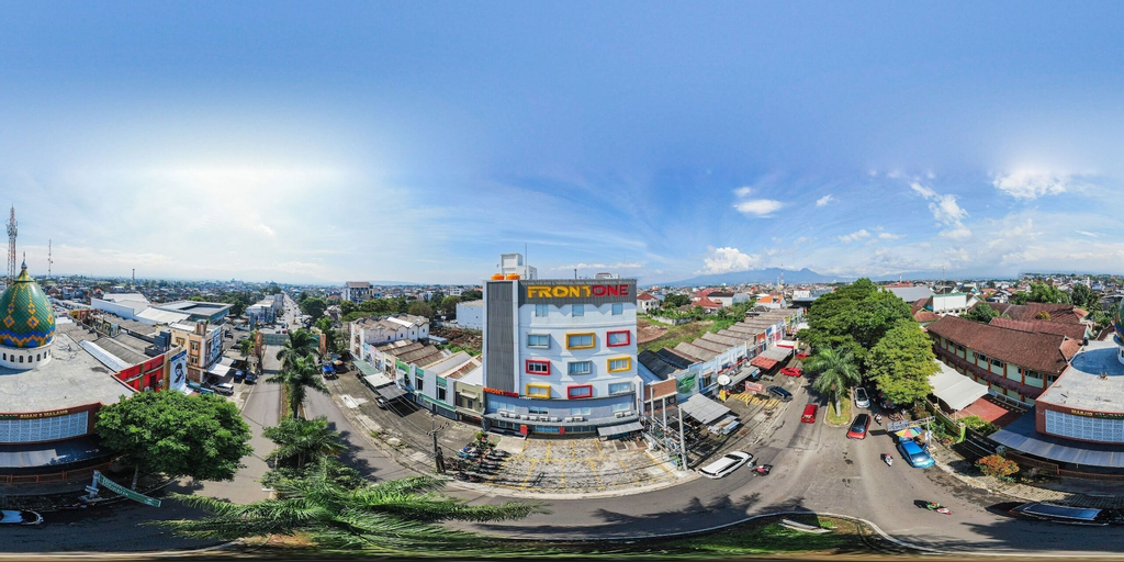 Front One Budget Malang, Malang