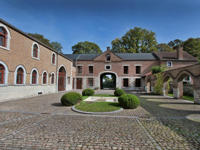 Others 4, Ho^tel - Ferme Du Cha^teau D'ahin, Liège