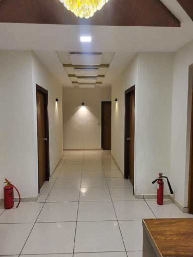 Public Area, Hotel Shreeji's, Gandhinagar
