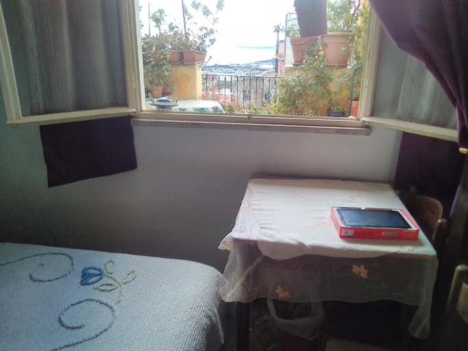 Bedroom 5, Cozy Large Room For five people, Messina
