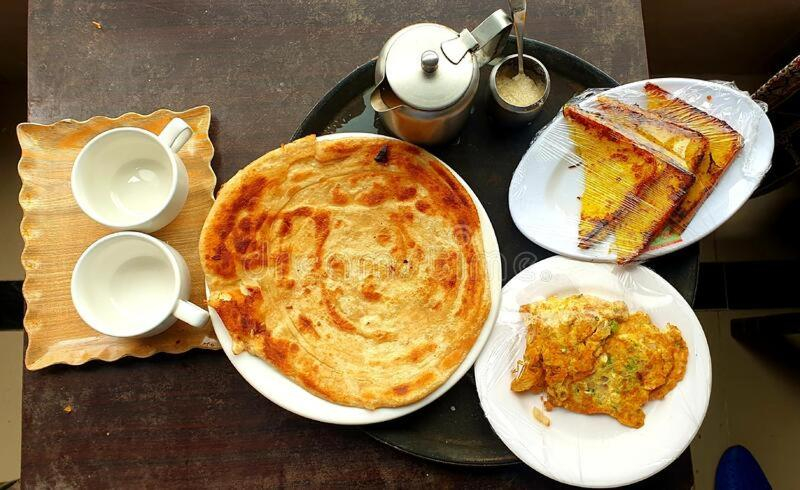 Food & Drinks 4, Gulshan Guest House, Karachi