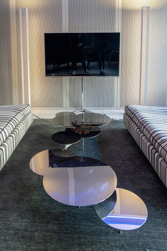 Others 5, The King Of Milan, Milano