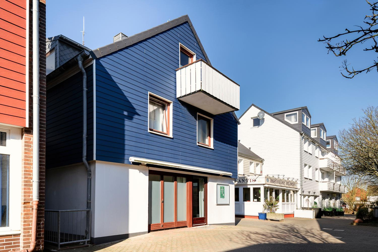 Others 4, Haus Hoog Stean, Pinneberg
