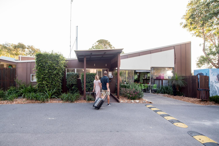 Food & Drinks 4, Allure Stradbroke Resort, Redland Bal