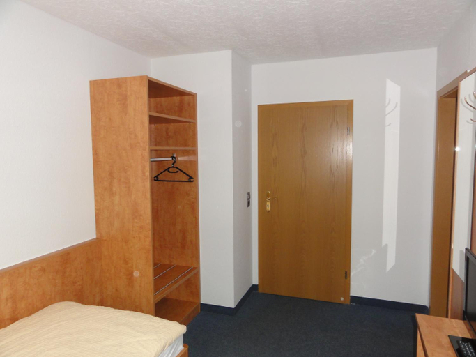 Bedroom 2, Gasthaus zu Melchendorf, Erfurt