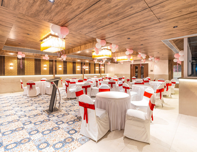 Food & Drinks 3, Treebo Premium Heritage Grand, Thane, Thane