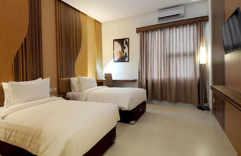 Bedroom 13