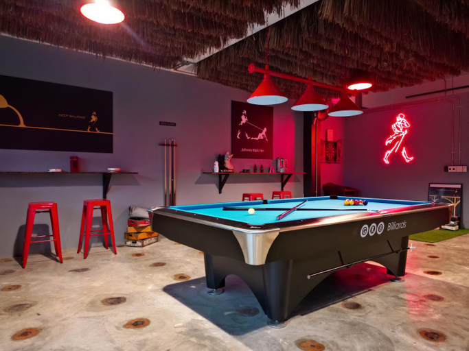 Others 3, Sunset resorts and bar, Buang Sam Phan