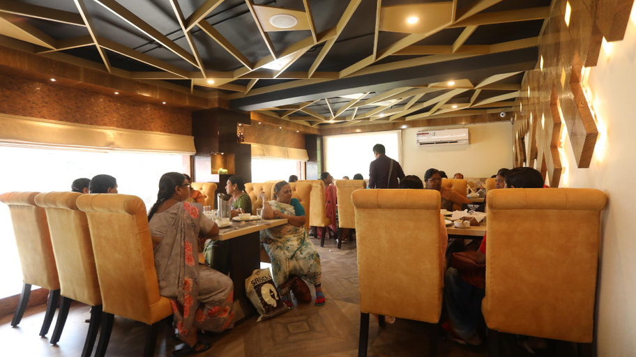 Food & Drinks, Hotel Crystal Residency, Kamrup Metropolitan