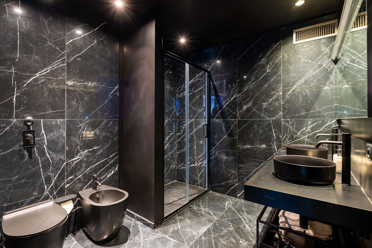 Bathroom 4, The King Of Milan, Milano