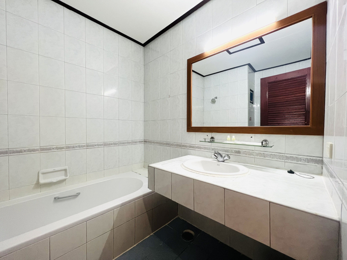 Bathroom 3, PN Mansion, Pattaya