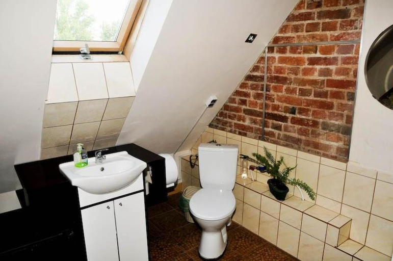 Others 2, Hostel BAZA 15, Środa Śląska