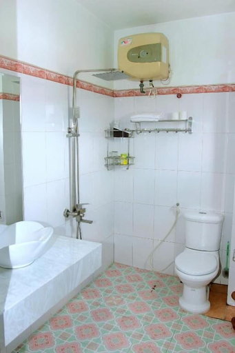 Bathroom 3, Xuan Hoa Hotel, Ninh Bình