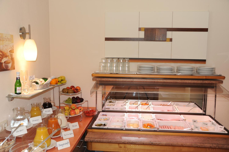 Food & Drinks 5, Hotel Post - regionales großes Fruhstucksbuffet - auch GF & LF, Lindau (Bodensee)