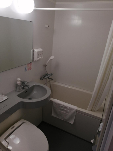 Bathroom 4, R&B Hotel Hachioji, Hachiōji