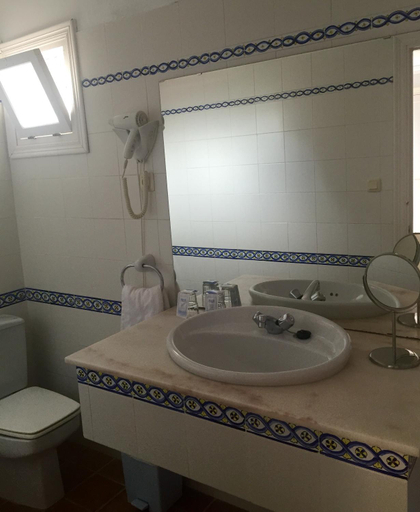 Bathroom 5, Hotel La Pena, Cádiz