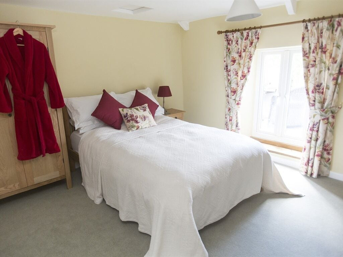 Bedroom 2, Withy Cottages, Somerset