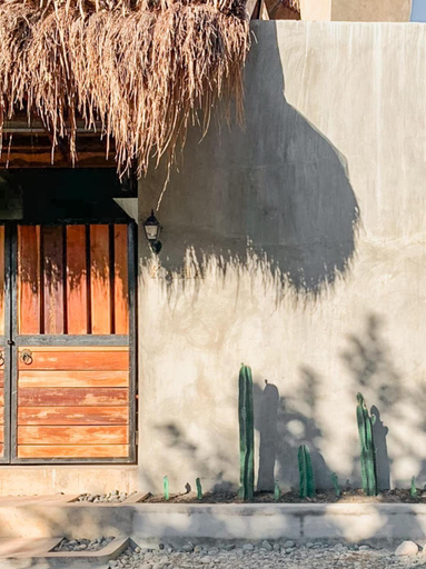 5, Kaha Island Stay, Santa Monica